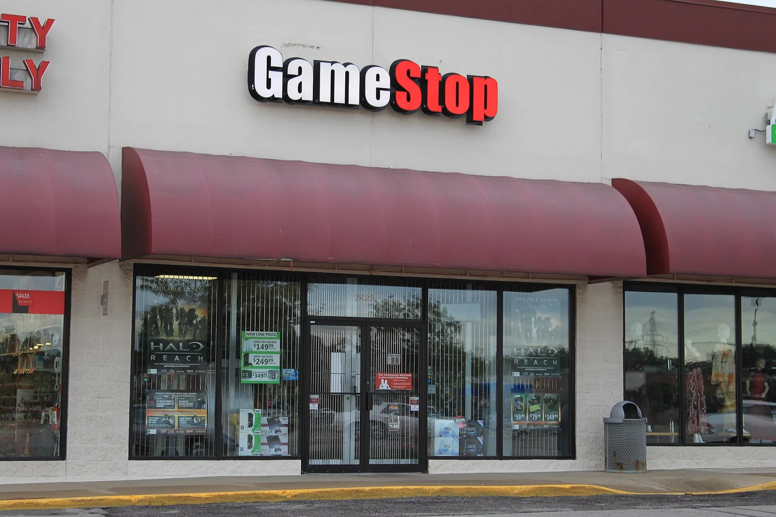 A GameStop video game store