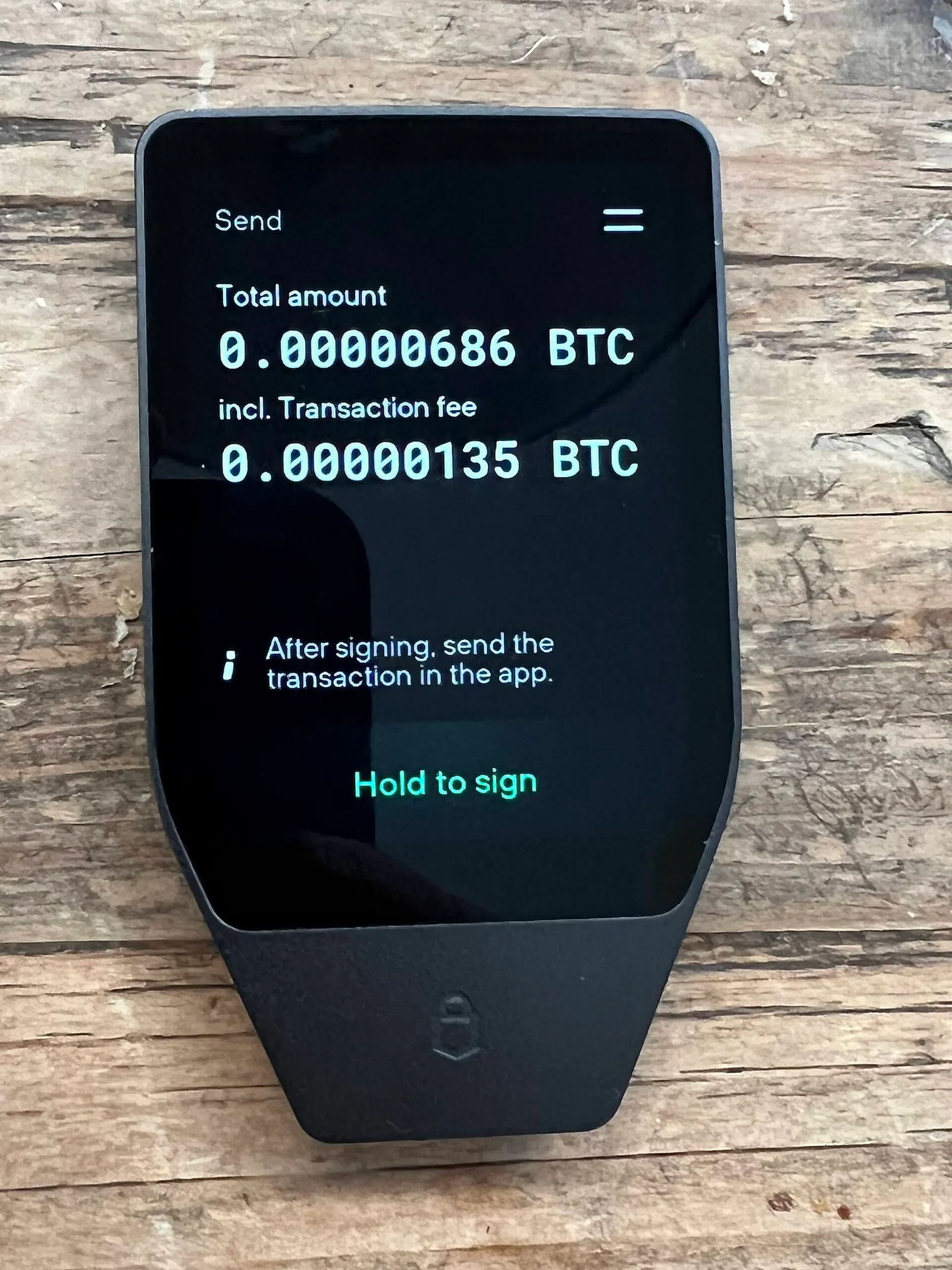 A hardware cryptocurrency wallet
