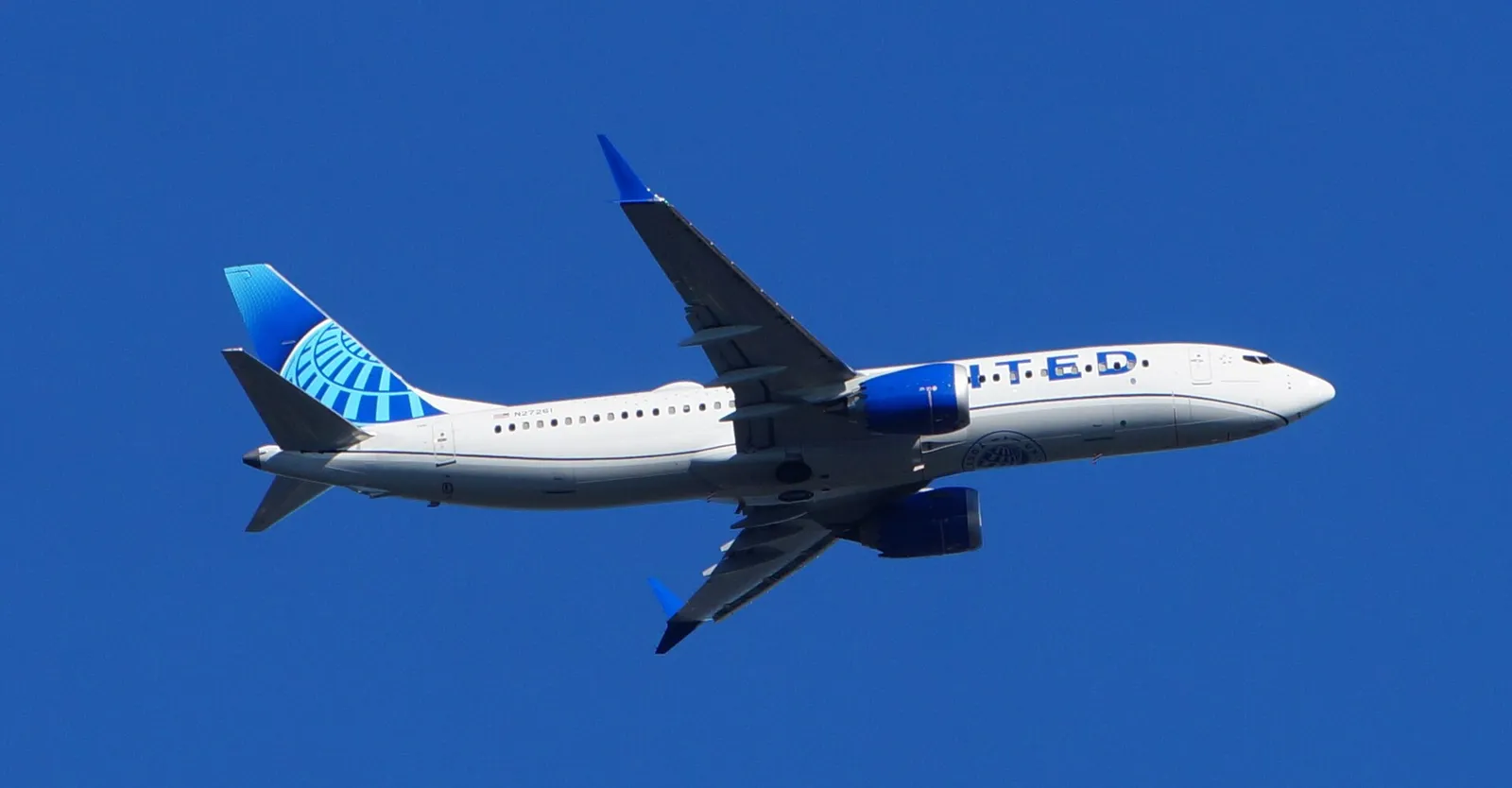 A Boeing 737 Max in flight