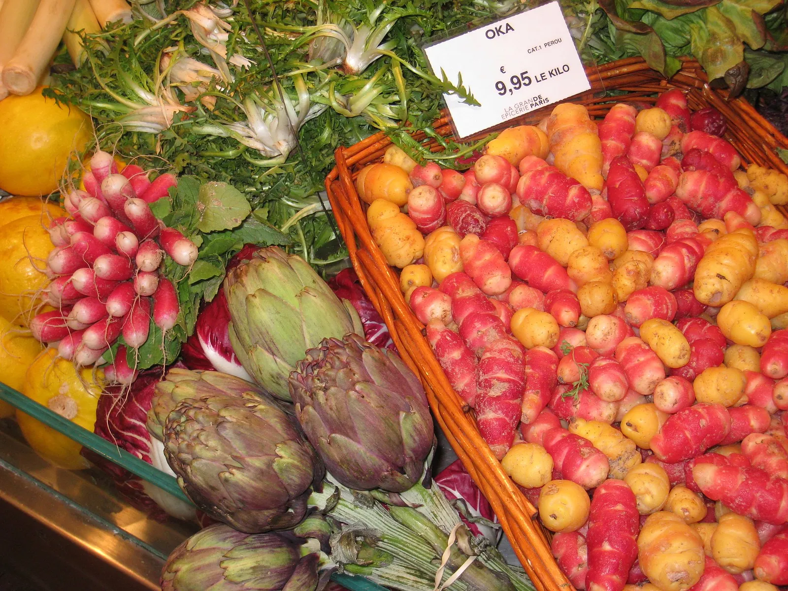 Vegetables on display in a grocery store
