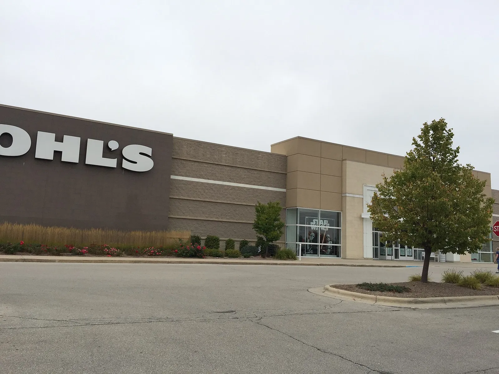 A Kohl's department store exterior