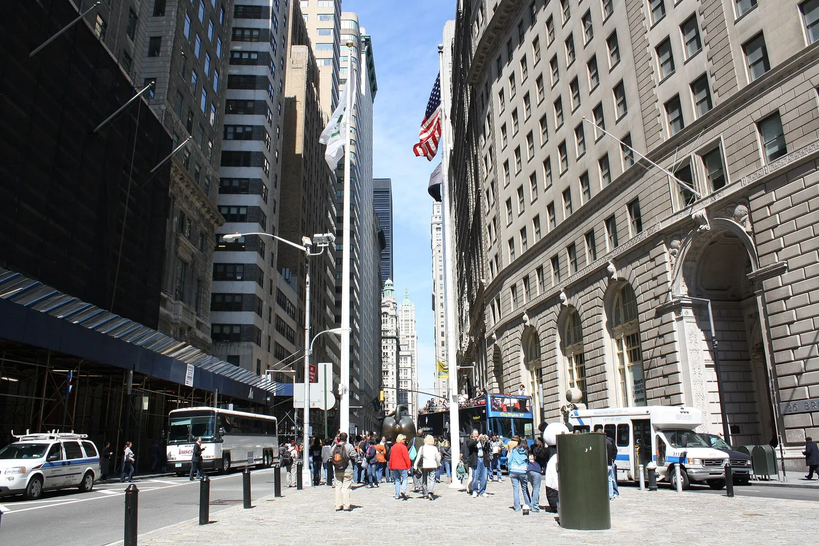 The Financial District of New York, with the Charging Bull statue