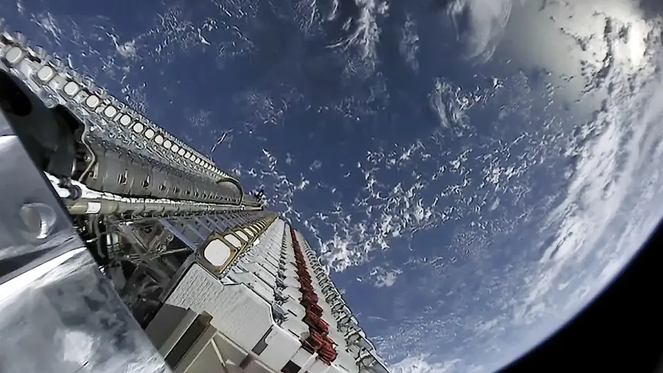 A SpaceX Starlink satellite launch mission