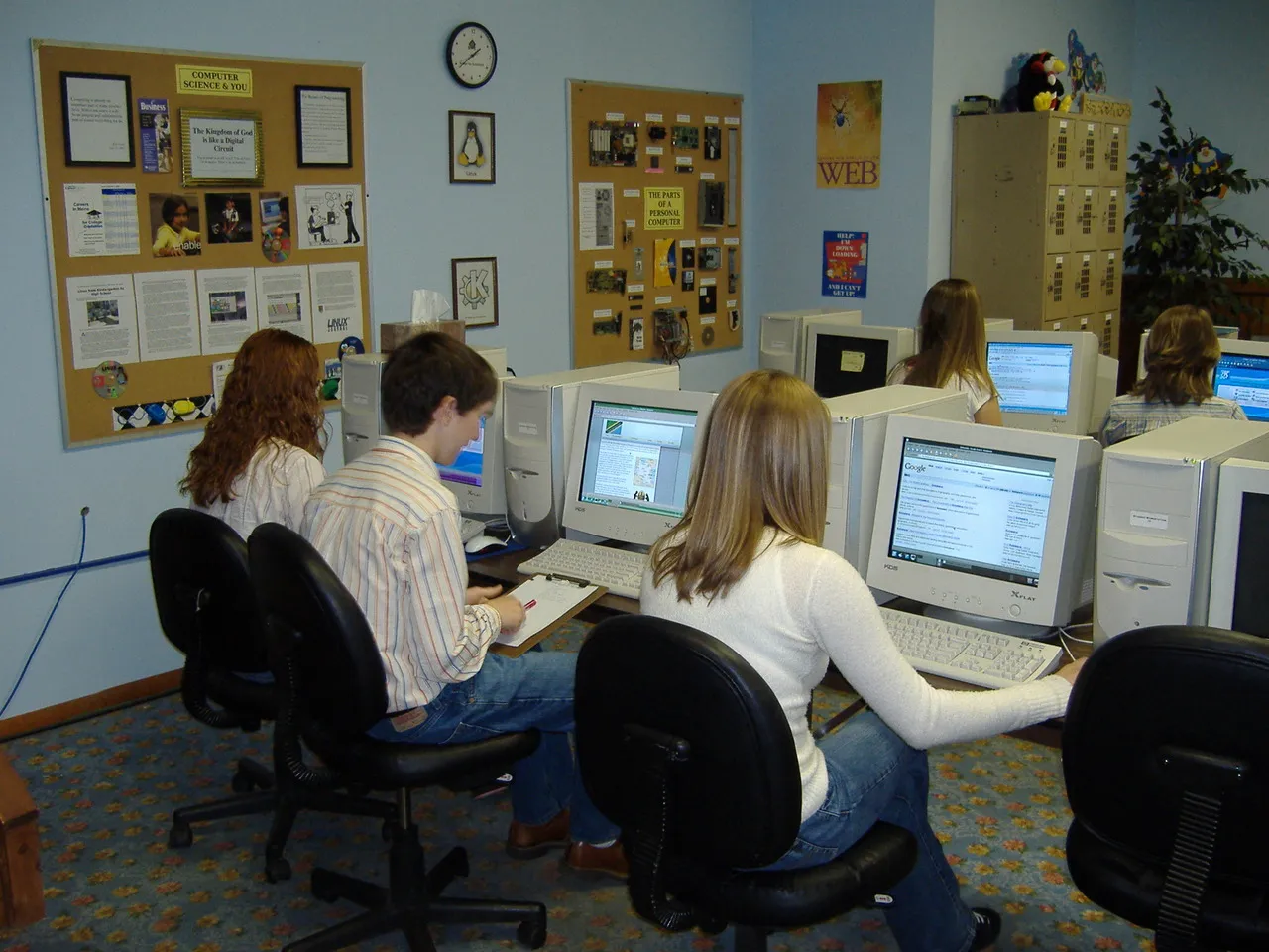 Students working in a computer lab