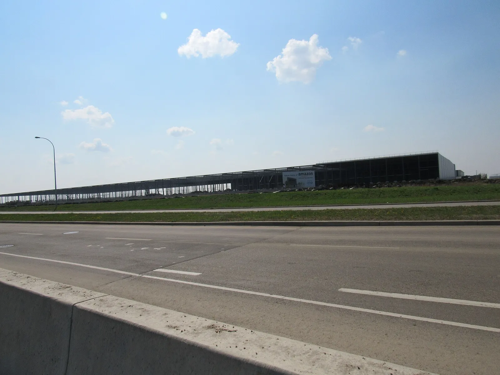 An Amazon warehouse building seen from outside
